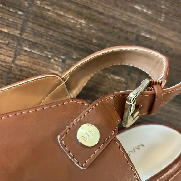 Marc Fisher Leather Platform Wedge Sandals Cognac Brown Women’s Size 9.5 - Picture 4 of 9
